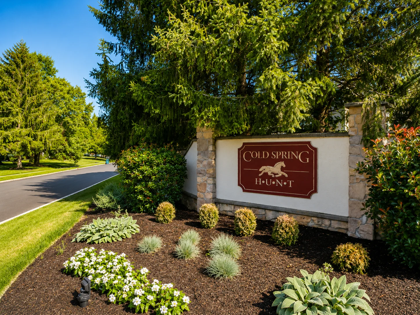Entrance to Cold Spring Hunt