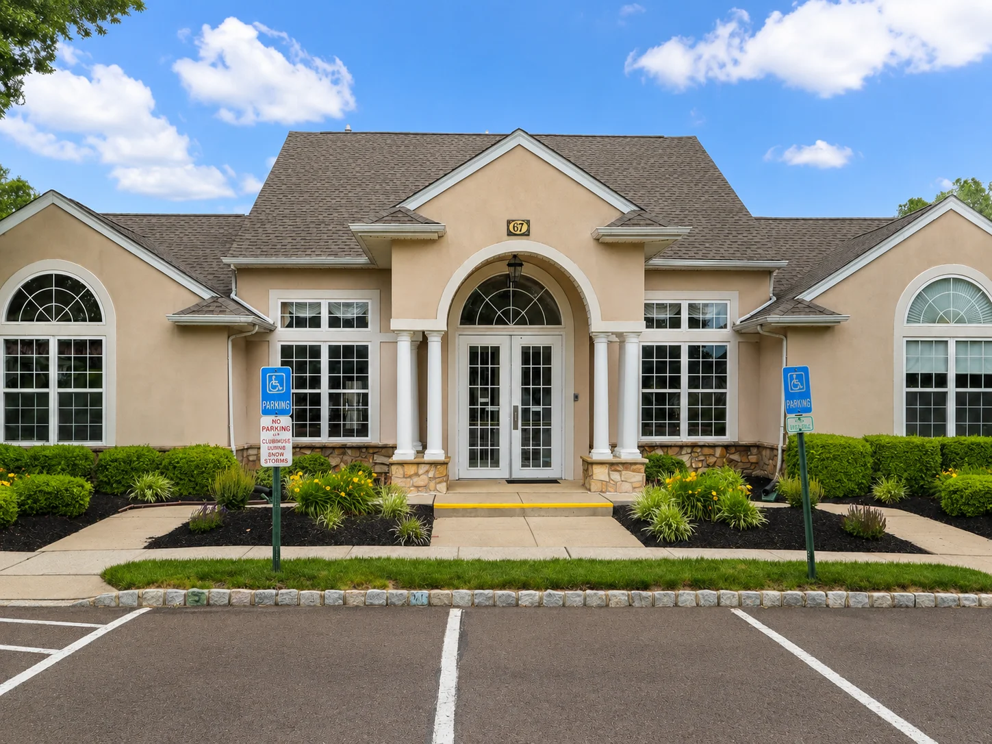 Clubhouse at Ivygreene