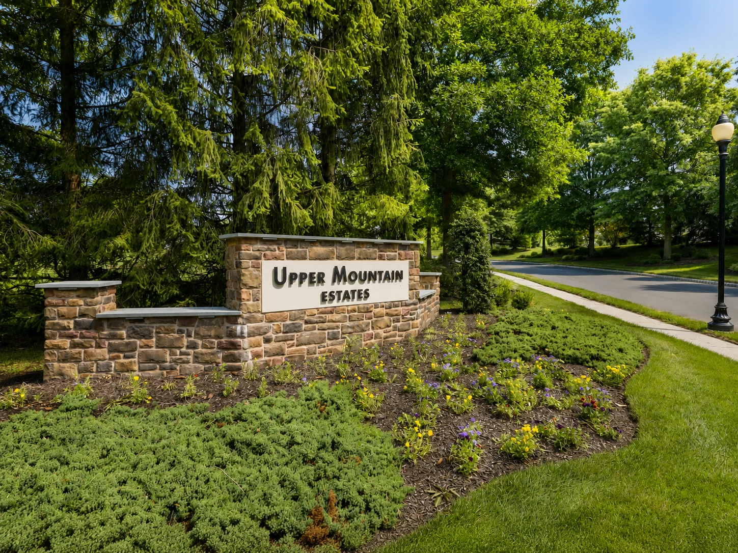 Entrance to Upper Mountain Estates in New Hope PA