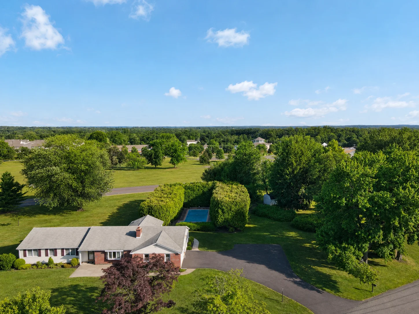 Homes in Warwick Manor