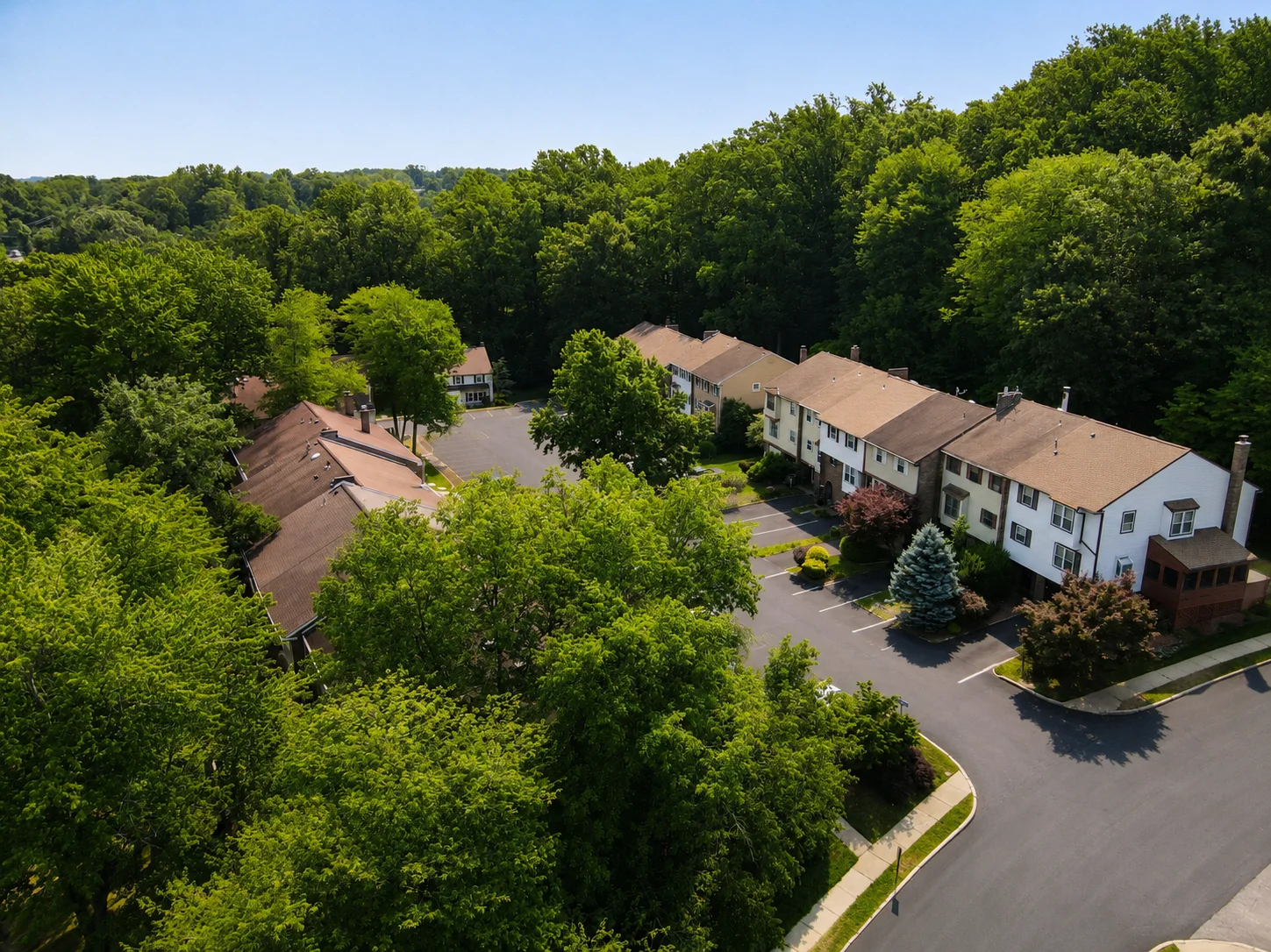Homes in Woodlyn Crossing