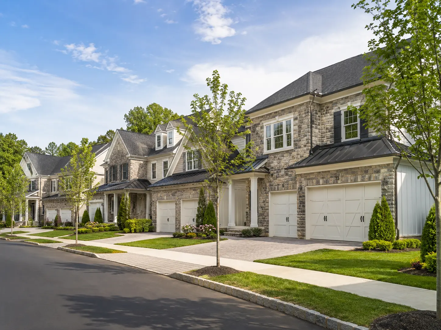 New construction townhomes in Yardley with garages, sidewalks and manicured landscaping