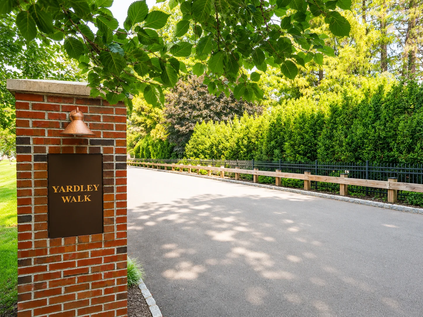 Entrance to Yardley Walk in Yardley Borough PA